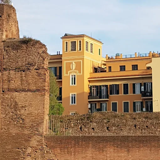 affittacamere in palazzo storico a Roma San Giovanni